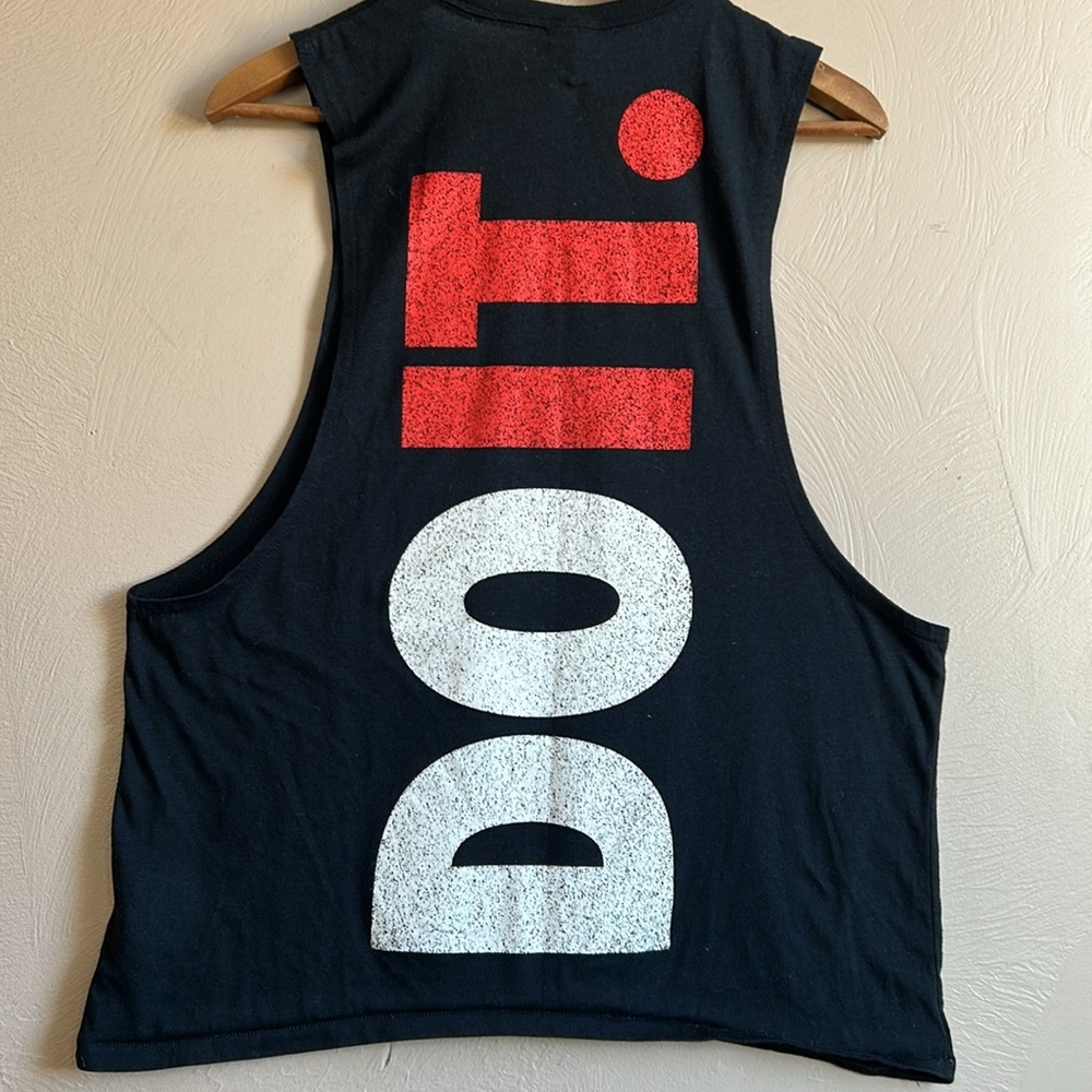 Vintage Nike 80/90’s “Just Do It” Muscle Shirt Large Swoosh Sleeveless Top Sz M.